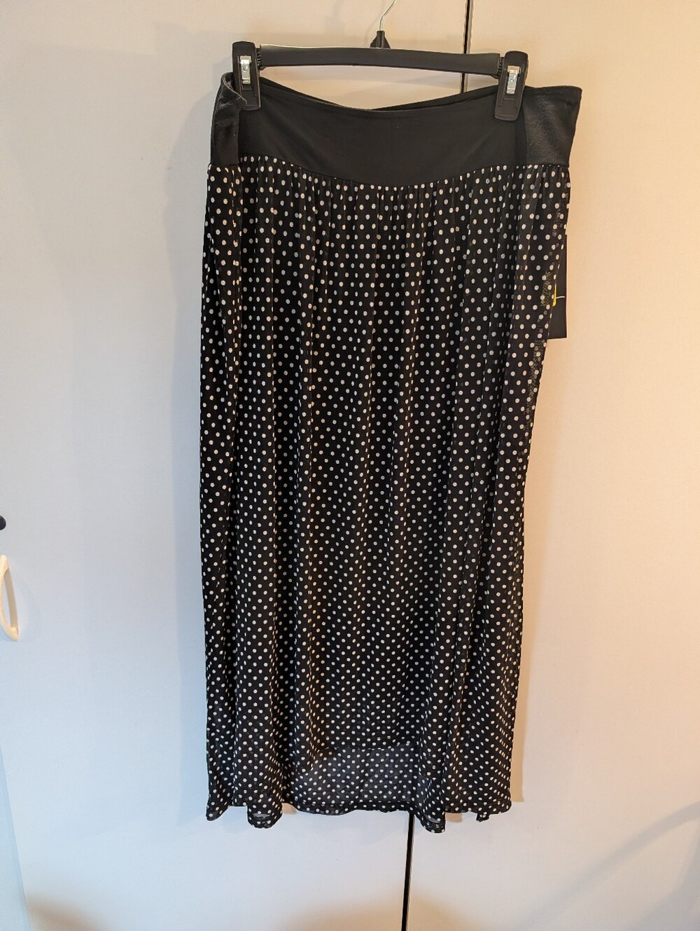 Calessa Woman's XL Black Polka Dot Midi Skirt NWT